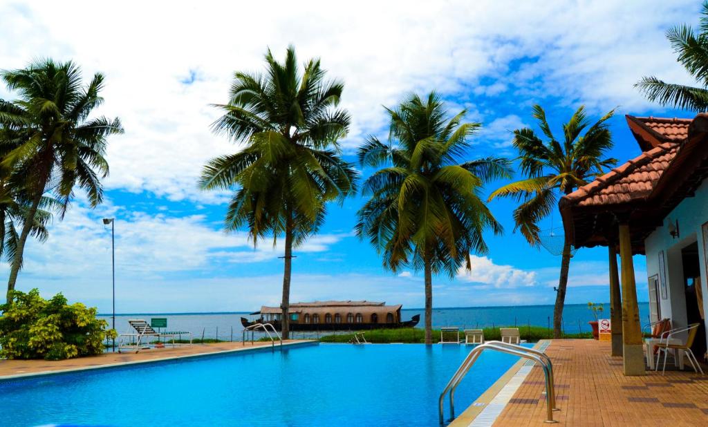 Unforgettable Easter Deals: 14 Nights Journey through Istanbul, Dubai, Maldives & Kerala – An Adventure Like No Other