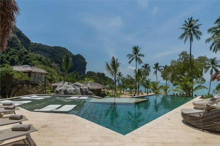 Tree House Villa
