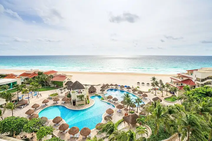 Super Black Friday Offer: Vegas & Cancun Super Saver Deal – Your Dream Getaway Awaits!