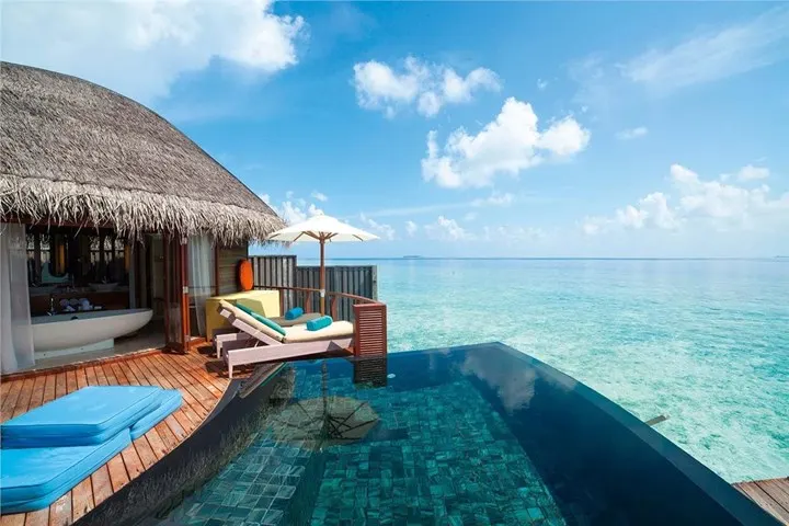 07 Holiday at Constance Halaveli Maldives Family Water Villa with Pool