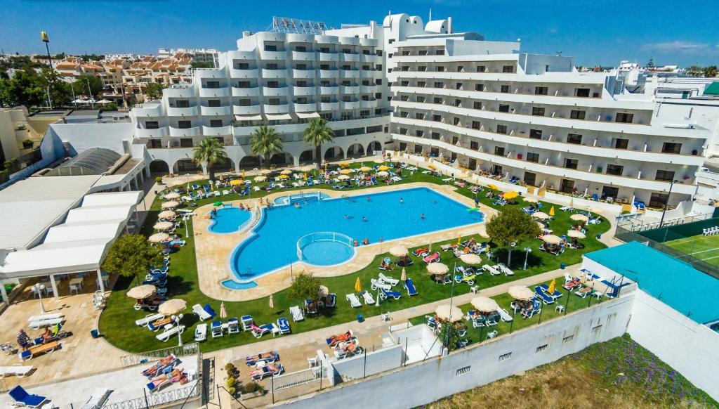 Relax and Recharge: 3 Nights at Brisa Sol Albufeira, Algarve,