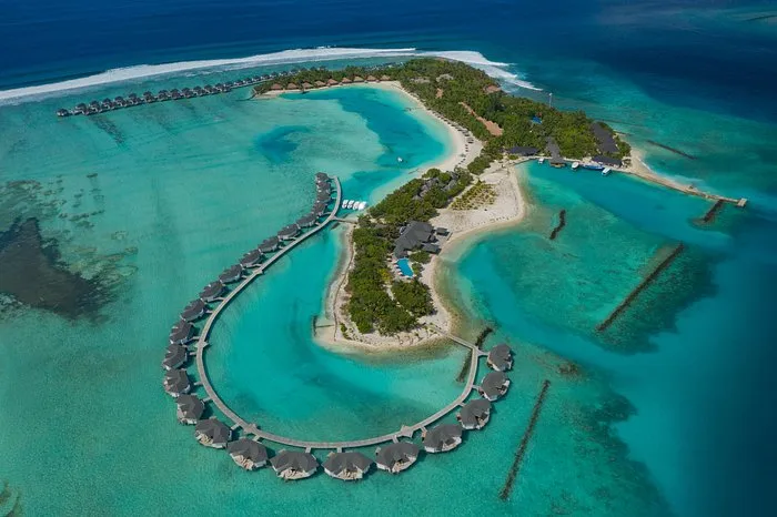 07 Holiday at Cinnamon Dhonveli Maldives with Overwater Suite