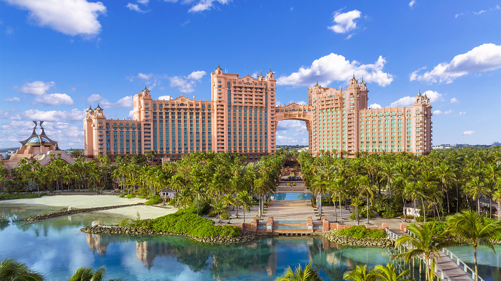 10 Nights Holiday Family Deal at U.S.A with Room Only Basis Starting From £4,599 Per famliy (02 Adults + 02 Kids)