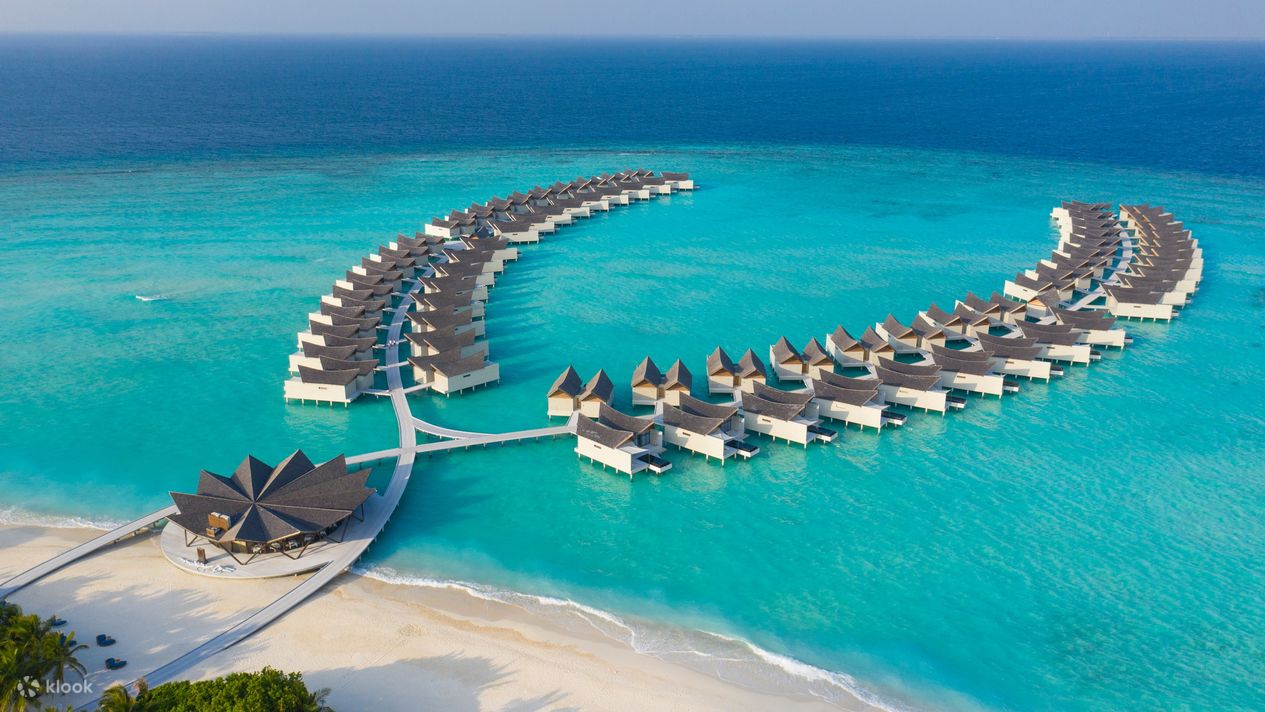 7-Night Romantic Escape at Kuredhivaru Resort & Spa: Luxurious Overwater Pool Villa Lagoon for Couples from £6,699!