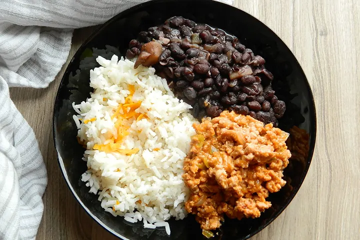 5.	Arroz Y Frijoles Negros