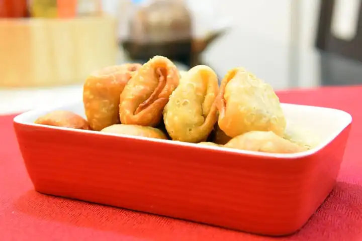 4. BIS KEEMIYA