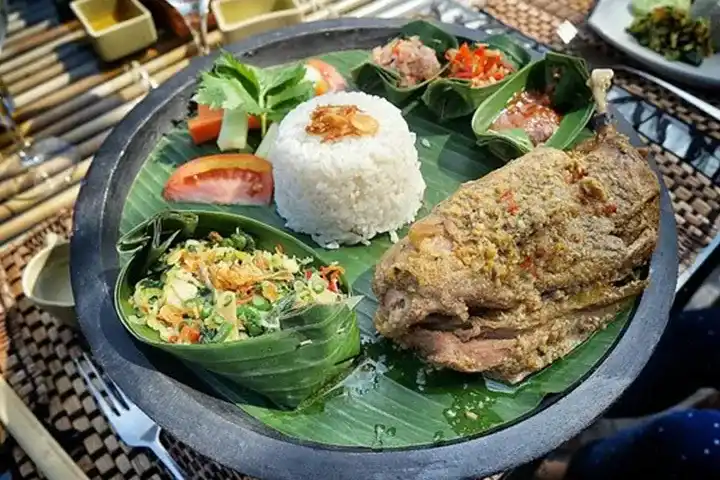 3. Bebek Betutu