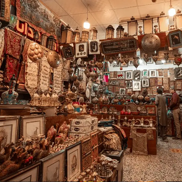 Buy Souvenirs from the Vibrant Local Markets