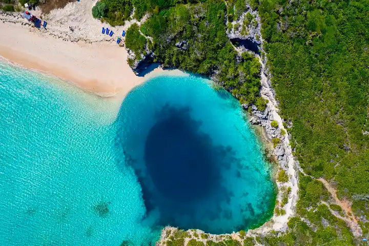 Dean’s Blue Hole