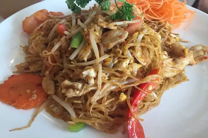 4. Khao Soi