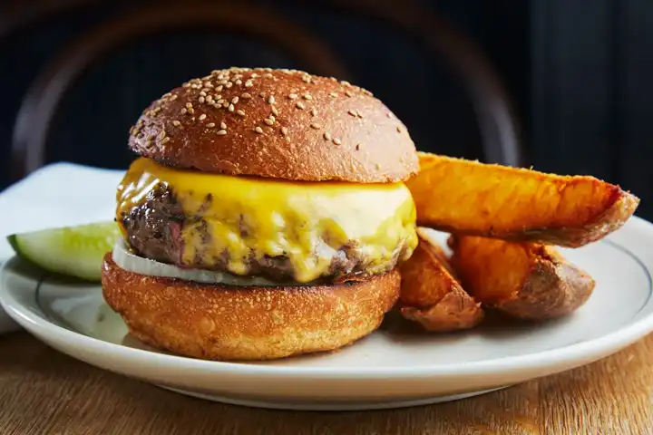 2.	NYC Cheeseburger