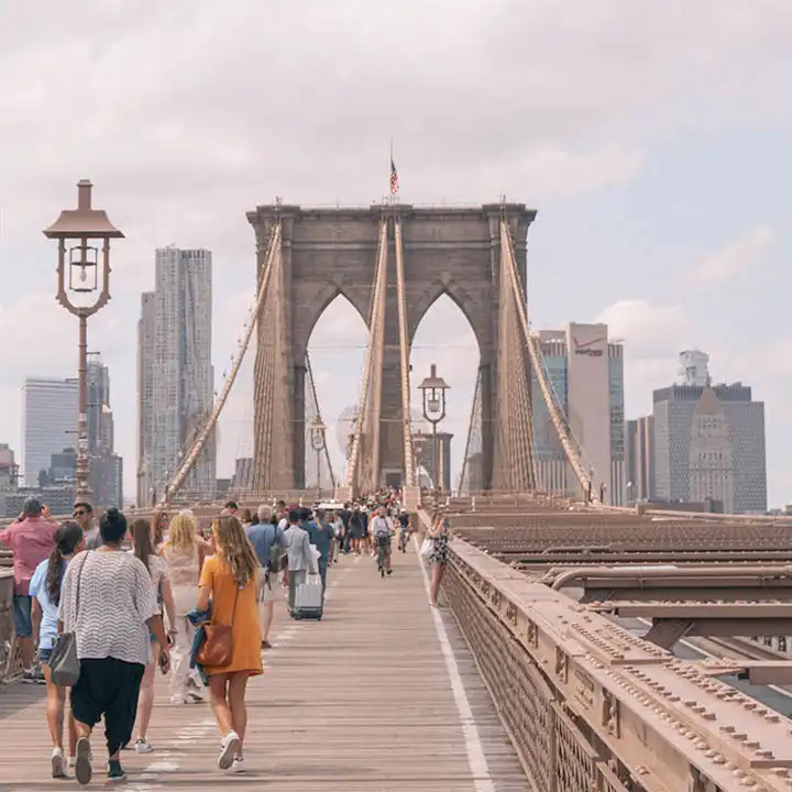 3.	Witness the Attractions of Chinatown and Little Italy 